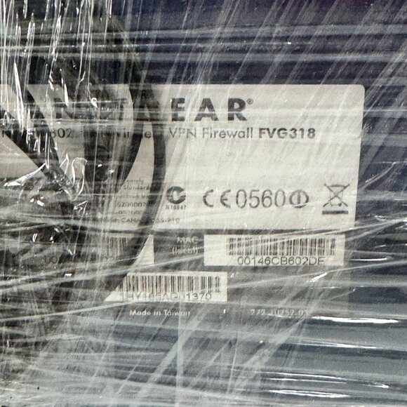 Netgear FVG318 ProSafe 802.11g Wireless VPN Firewall 8-port - Picture 10 of 10